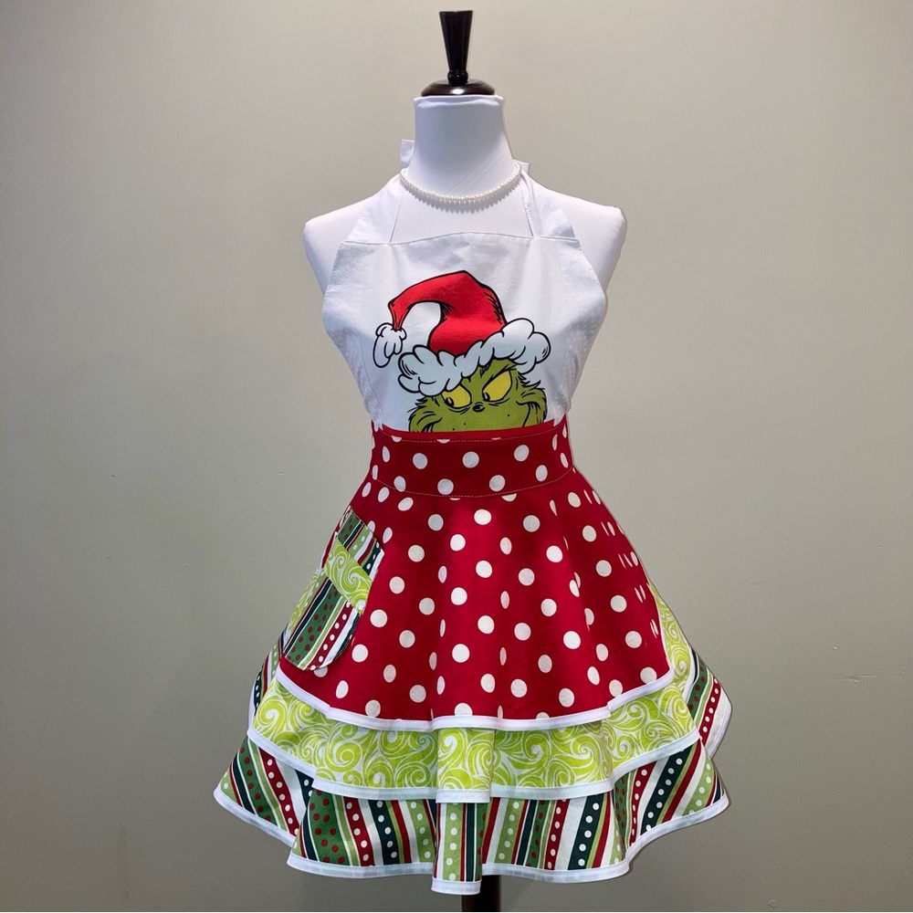 ❌SOLD! Retro Style Grinch Christmas Apron